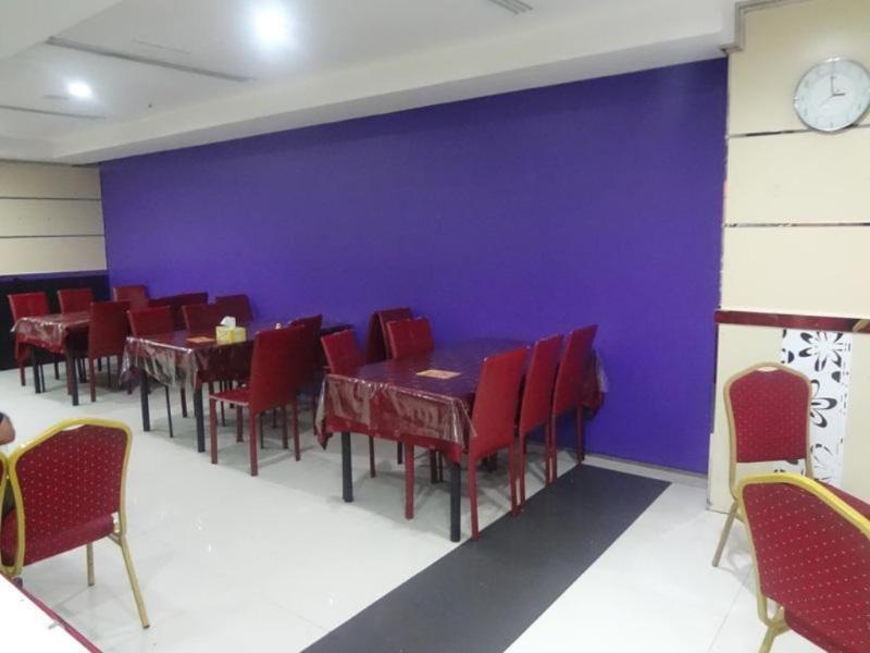Golden Square Hotel Apartments Dubai Bagian luar foto