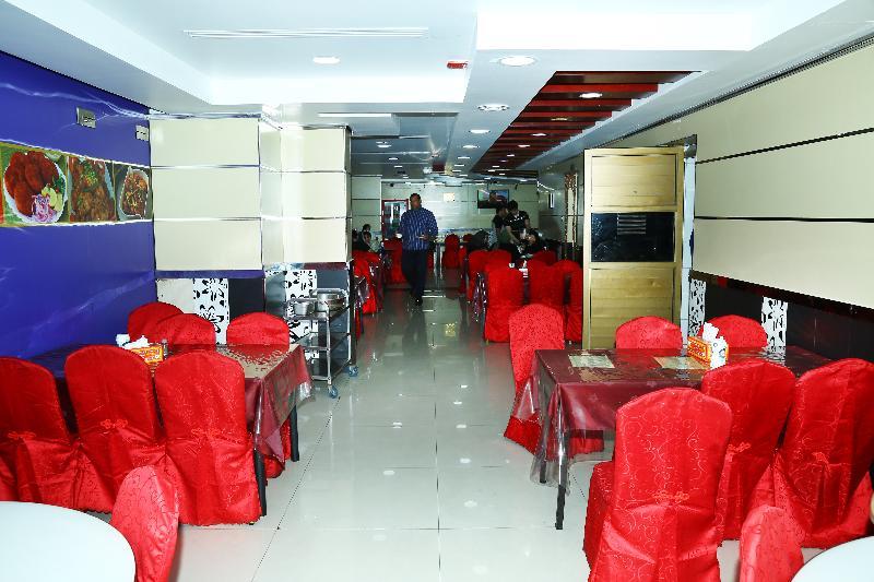 Golden Square Hotel Apartments Dubai Bagian luar foto