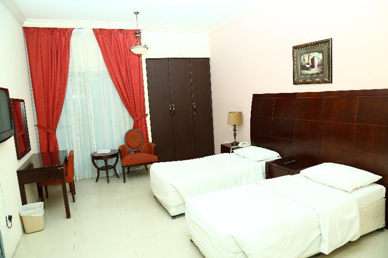 Golden Square Hotel Apartments Dubai Bagian luar foto