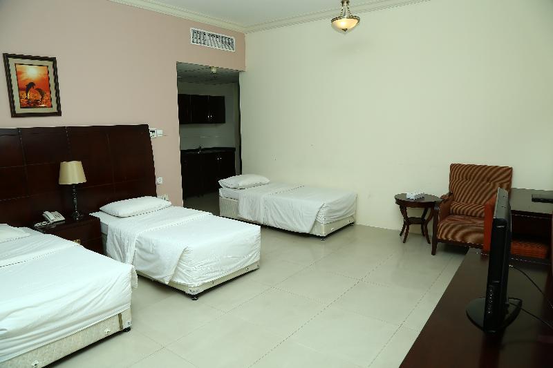 Golden Square Hotel Apartments Dubai Bagian luar foto