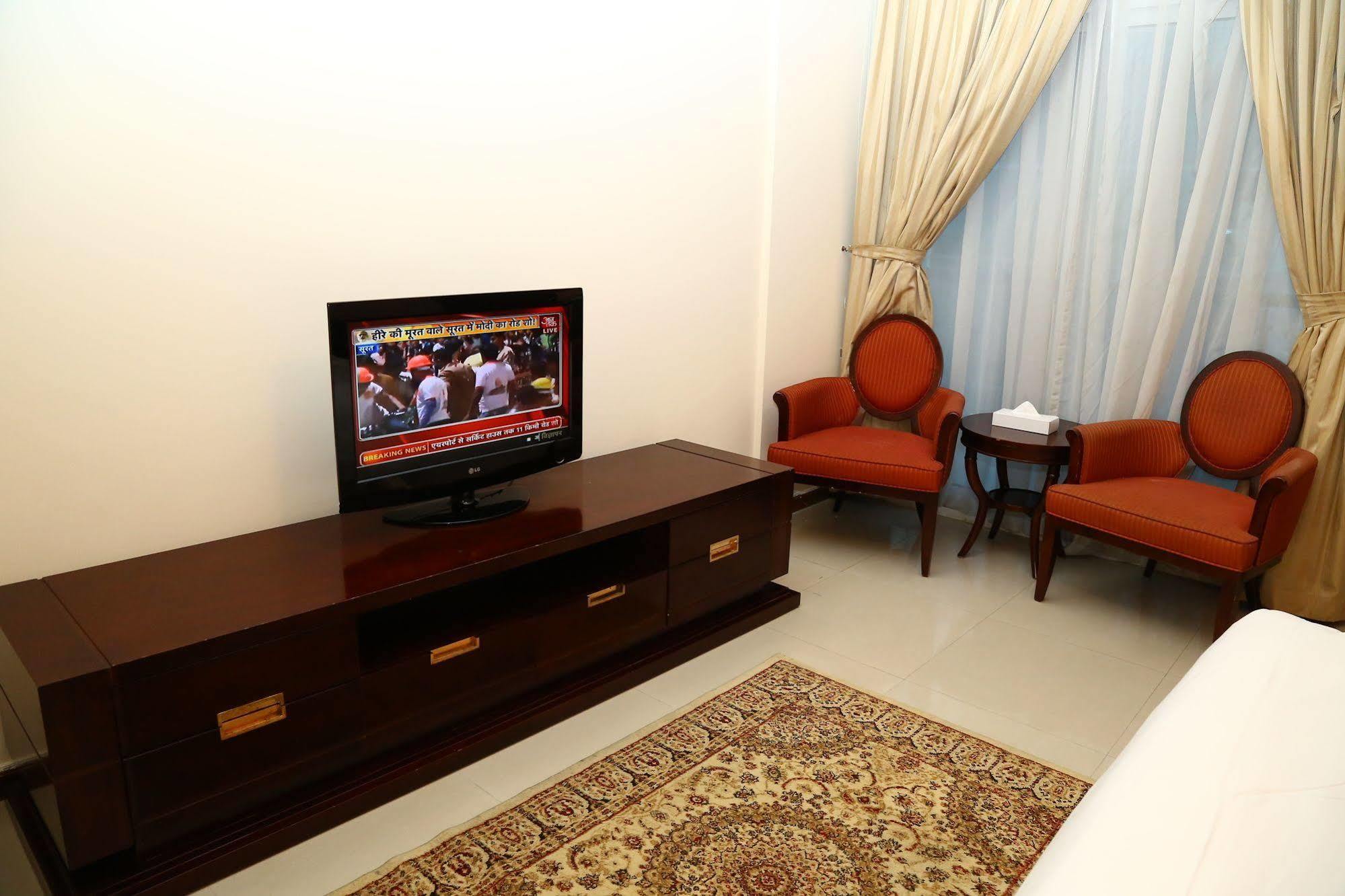 Golden Square Hotel Apartments Dubai Bagian luar foto
