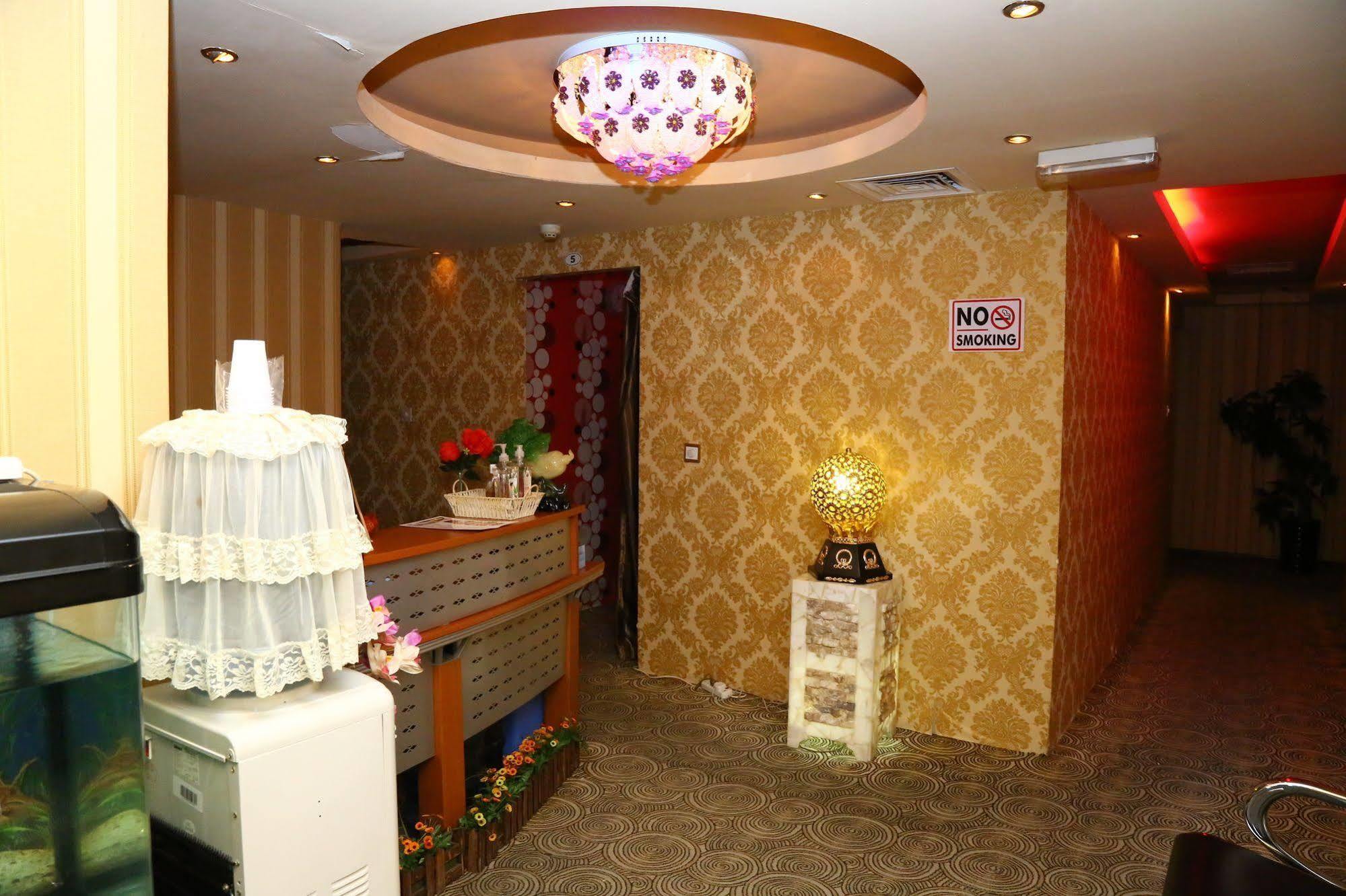Golden Square Hotel Apartments Dubai Bagian luar foto