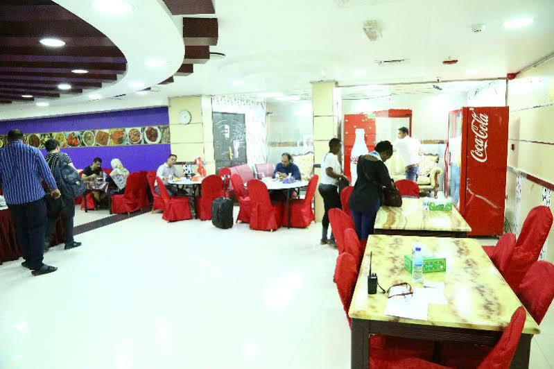 Golden Square Hotel Apartments Dubai Bagian luar foto
