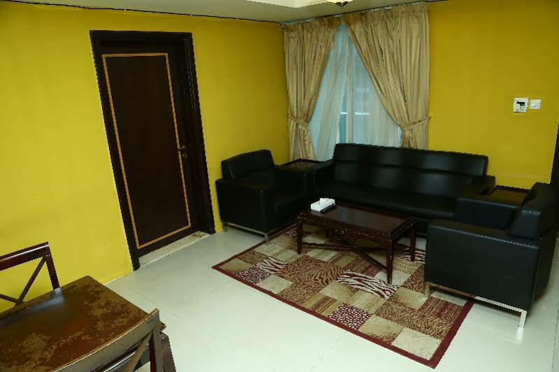 Golden Square Hotel Apartments Dubai Bagian luar foto